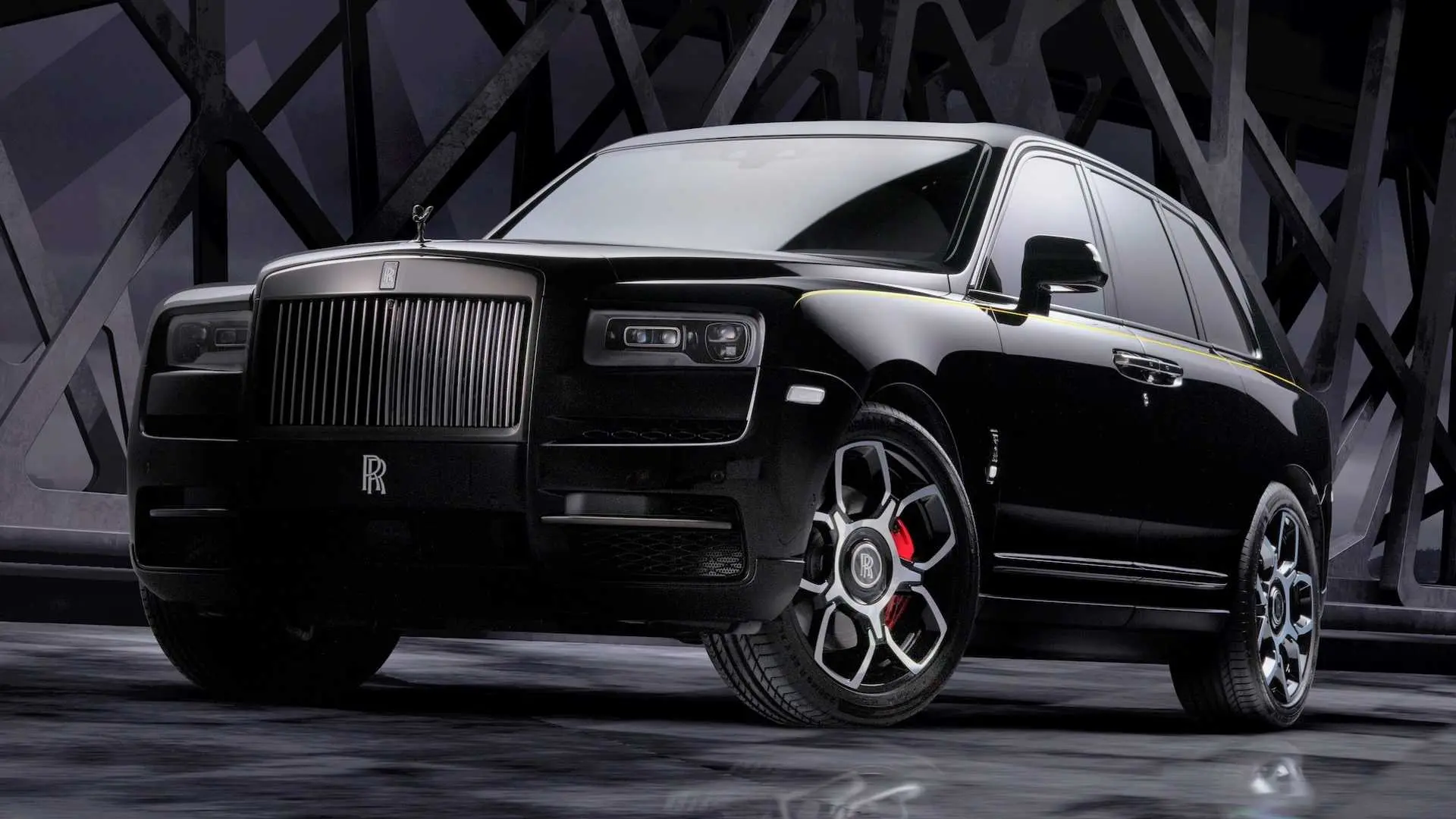 Rolls-Royce Cullinan Black Badge добрался до России. — Телеканал «Авто плюс»